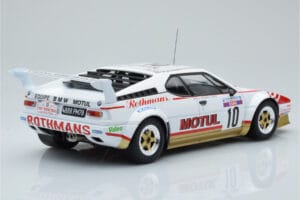 BMW M1 Motul #10 B. Darniche / A. Mahe Rally Tour de Corse 1982 IXO 1:18 18RMC114 Kov – obrázok 2 z 6