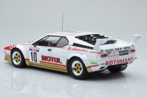 BMW M1 Motul #10 B. Darniche / A. Mahe Rally Tour de Corse 1982 IXO 1:18 18RMC114 Kov – obrázok 5 z 6