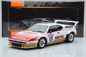 BMW M1 Motul #10 B. Darniche / A. Mahe Rally Tour de Corse 1982 IXO 1:18 18RMC114 Kov – obrázok 6 z 6