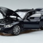 BMW M3 F80 Competition Modrý Norev 1:18 183236 Kov - image 2 of 7