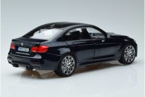 BMW M3 F80 Competition Modrý Norev 1:18 183236 Kov – obrázok 3 z 7
