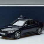 BMW M3 F80 Competition Modrý Norev 1:18 183236 Kov - image 7 of 7