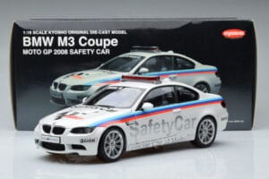 BMW M3 E92 MotoGP Safety Car 2008 Kyosho 1:18 08736GP Kov – obrázok 7 z 7