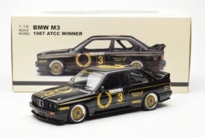 BMW M3 E30 #3 J. Richards Austrian Airlines ATCC 1987 AUTOart 1:18 88745 Kov – obrázok 8 z 8
