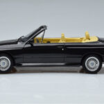 BMW M3 E30 Kabriolet Čierny Otto 1:18 - image 3 of 6