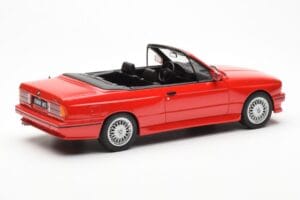 BMW M3 E30 Kabriolet Červený Otto 1:18 OT077 Živica – obrázok 2 z 6