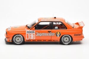 BMW M3 E30 #19 A. Hahne Jägermeister DTM 1992 AUTOart 1:18 89248 Kov – obrázok 4 z 8