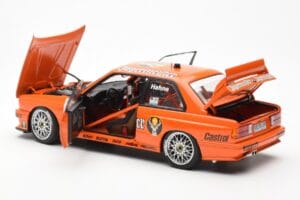BMW M3 E30 #19 A. Hahne Jägermeister DTM 1992 AUTOart 1:18 89248 Kov – obrázok 5 z 8