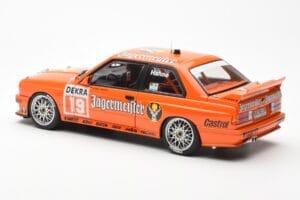 BMW M3 E30 #19 A. Hahne Jägermeister DTM 1992 AUTOart 1:18 89248 Kov – obrázok 7 z 8