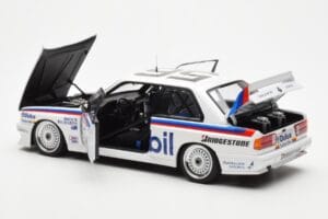 BMW M3 E30 #56 P. Brock / J. Richards Mobil Bathurst 1000 1988 AUTOart 1:18 88847 Kov – obrázok 5 z 9