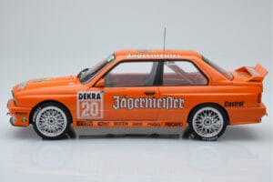 BMW M3 E30 Jagermeister #20 W. Gardner DTM Nurburgring 1992 IXO 1:18 18RMC082B Kov – obrázok 3 z 6