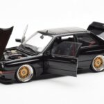 BMW M3 E30 Sport Evolution Čierny Custom Wheels AUTOart 1:18 - image 2 of 8