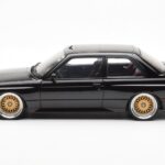 BMW M3 E30 Sport Evolution Čierny Custom Wheels AUTOart 1:18 - image 4 of 8