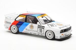 BMW M3 E30 #11 S. Soper Warsteiner DTM 1991 AUTOart 1:18 89146 Kov – obrázok 6 z 8