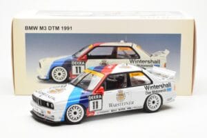 BMW M3 E30 #11 S. Soper Warsteiner DTM 1991 AUTOart 1:18 89146 Kov – obrázok 8 z 8