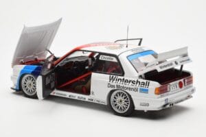 BMW M3 E30 #3 J. Cecotto Warsteiner DTM 1991 AUTOart 1:18 89145 Kov – obrázok 5 z 8