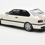 BMW M3 E36 Lightweight Biely Otto 1:18 - image 5 of 6