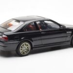 BMW M3 E46 Čierny AUTOart 1:18 - image 3 of 8