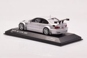BMW M3 E46 GTR Street Strieborný Minichamps 1:43 403012105 Kov – obrázok 3 z 4