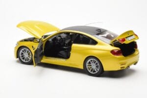 BMW M4 F82 Austin Žltý Metallic Paragon 1:18 80432339606 Kov – obrázok 5 z 8