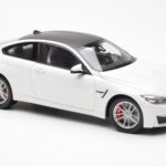 BMW M4 F82 Frozen Brilliant Biely Paragon 1:18 PA-97101 - image 6 of 8