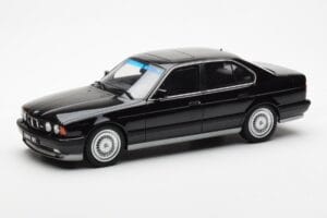 BMW M5 E34 Čierny Otto 1:18 OT690