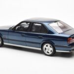 BMW M5 E34 Modrý Metallic Otto 1:18 - image 5 of 6