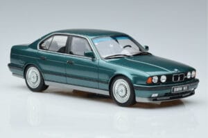 BMW M5 E34 Cecotto Edition Zelený Otto 1:18 OT968 Živica – obrázok 4 z 6