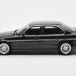 BMW M5 E34 Hartge H5 V12 Diamond Čierny Metallic Otto 1:18 - image 3 of 6