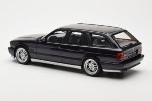 BMW M5 E34 Touring Diamond Čierny Otto 1:18 OT198 Živica – obrázok 5 z 6