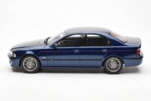 BMW M5 E39 Avus Blue Paint Issue Otto 1:18 OT070 Živica – obrázok 3 z 6