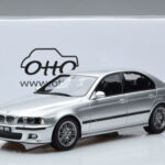 BMW M5 E39 Strieborný Otto 1:18 - image 7 of 7