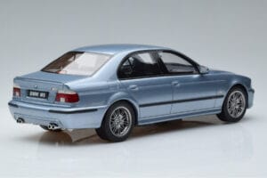 BMW M5 E39 Silverwater Modrý Otto 1:18 OT554 Živica – obrázok 2 z 6