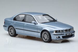 BMW M5 E39 Silverwater Modrý Otto 1:18 OT554 Živica – obrázok 4 z 6
