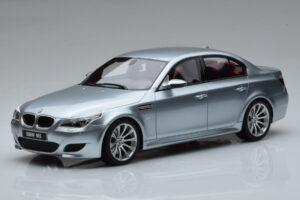 BMW M5 E60 Strieborný Otto 1:18