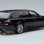 BMW M5 E61 Touring Čierny Otto 1:18 - image 2 of 6