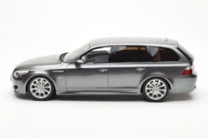 BMW M5 E61 Touring Šedý Otto 1:18 OT189 Živica – obrázok 3 z 6