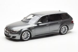 BMW M5 E61 Touring Šedý Otto 1:18 OT189