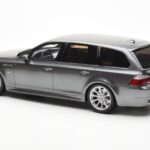 BMW M5 E61 Touring Šedý Otto 1:18 - image 5 of 6