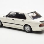 BMW M535i E28 Alpine Biely AUTOart 1:18 - image 7 of 10