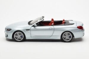 BMW M6 F12 Kabriolet Silverstone Strieborný II Paragon 1:18 80432253656 Kov – obrázok 4 z 8