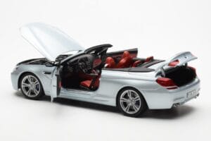 BMW M6 F12 Kabriolet Silverstone Strieborný II Paragon 1:18 80432253656 Kov – obrázok 5 z 8