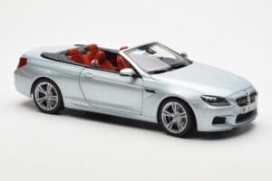 BMW M6 F12 Kabriolet Silverstone Strieborný II Paragon 1:18 80432253656 Kov – obrázok 6 z 8