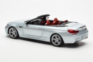 BMW M6 F12 Kabriolet Silverstone Strieborný II Paragon 1:18 80432253656 Kov – obrázok 7 z 8