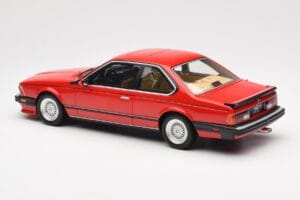 BMW M635 CSi E24 Henna Červený Otto 1:18 OT1018 Živica – obrázok 5 z 6