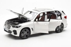 BMW X5 G05 Biely Paragon 1:18 80432450996 Kov – obrázok 2 z 8