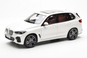 BMW X5 G05 Biely Paragon 1:18