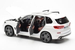 BMW X5 G05 Biely Paragon 1:18 80432450996 Kov – obrázok 5 z 8