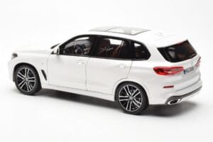 BMW X5 G05 Biely Paragon 1:18 80432450996 Kov – obrázok 7 z 8