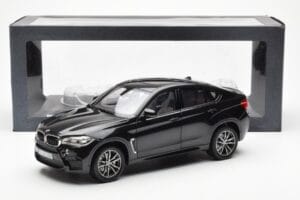 BMW X6 M F86 Sapphire Čierny Metallic Norev 1:18 80432364887 Kov – obrázok 8 z 8
